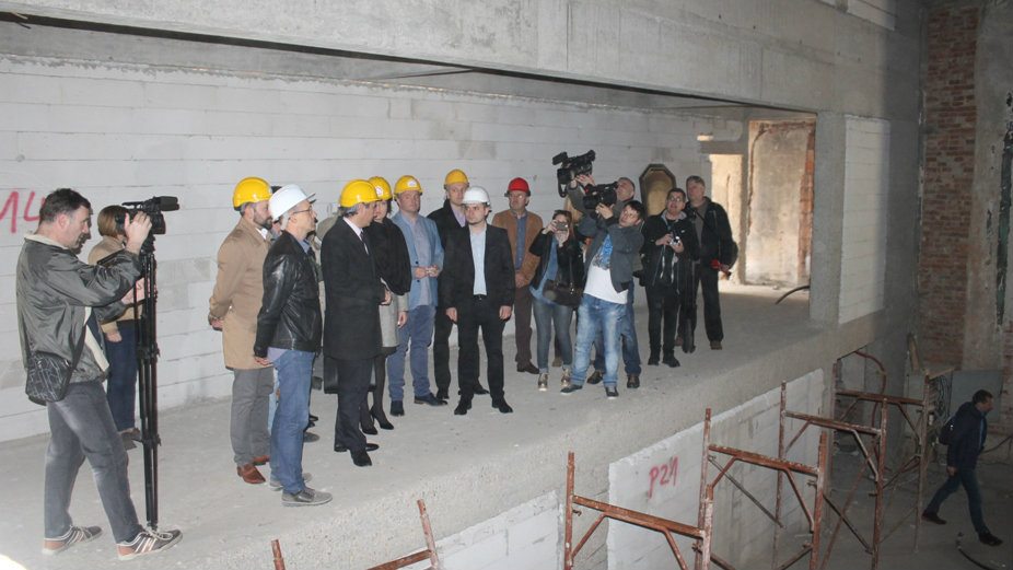 Za radove u enterijeru još 22 miliona dinara 1 Za radove u enterijeru još 22 miliona dinara 1