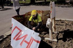 Kad se skloni paravan, iza ULUS-a ostaje samo govno (FOTO) 6