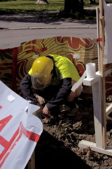 Kad se skloni paravan, iza ULUS-a ostaje samo govno (FOTO) 7