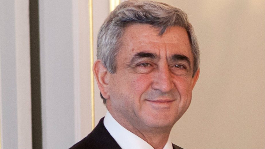 Ostavka premijera Jermenije 1