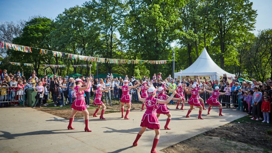 Veliki uskršnji karneval u Tašmajdanskom parku 1