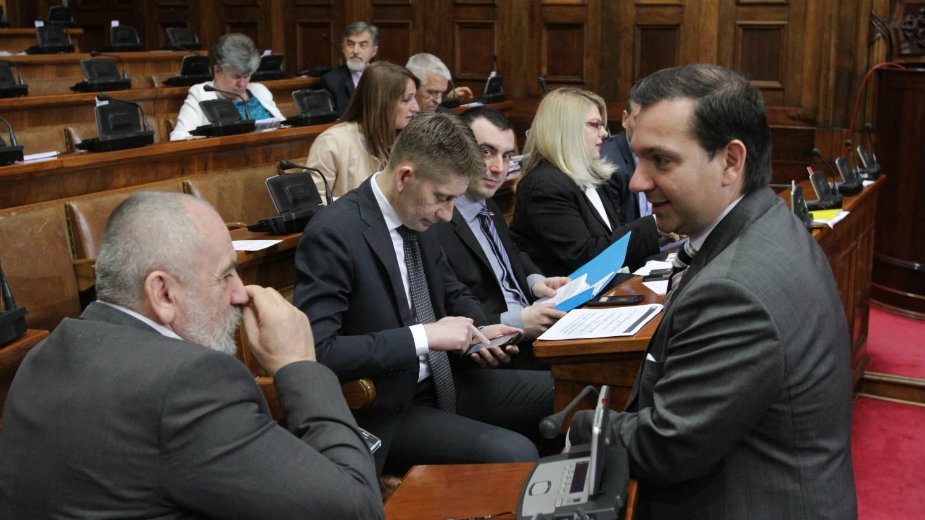 Rašković Ivić: Na osnovu kog pregovaračkog okvira Vučić pregovara o KiM 1