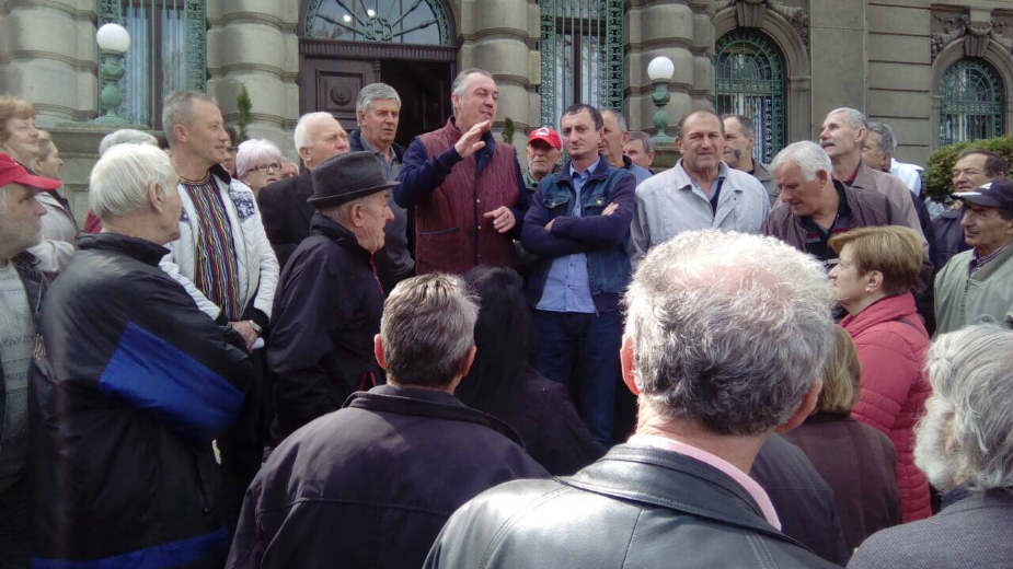 Traže isti aršin za sve 1