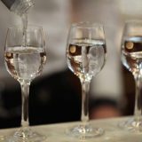 U Indoneziji umrlo 50 osoba od trovanja alkoholom 12