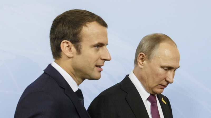 Putin Makronu: Prekršio si međunarodno pravo 1