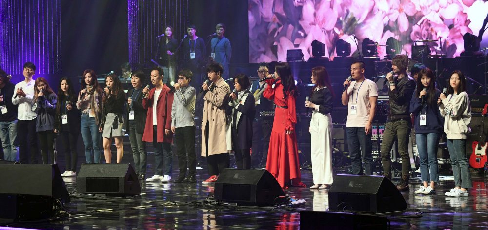 Kim Džong Un na koncertu pop muzičara iz Južne Koreje 2