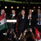 Ubedljiva pobeda Orbana 10