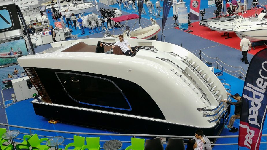 Jagodinska kuća na vodi 1