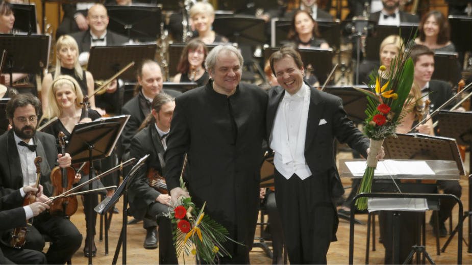 Umetnik veći od scene 1