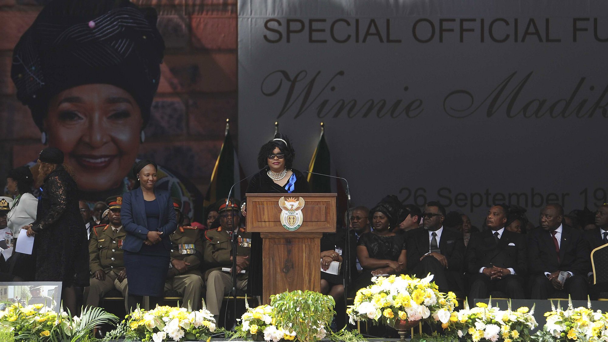 Sahranjena Vini Mandela (FOTO) 1