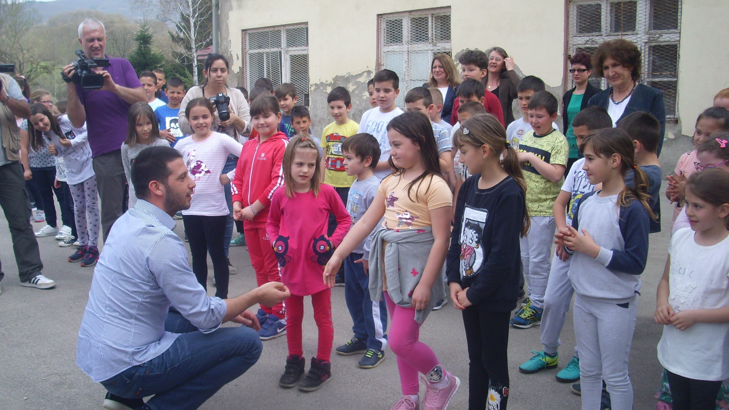 Udovičić uručio sportsku opremu OŠ ''Despot Stefan Lazarević'' 1