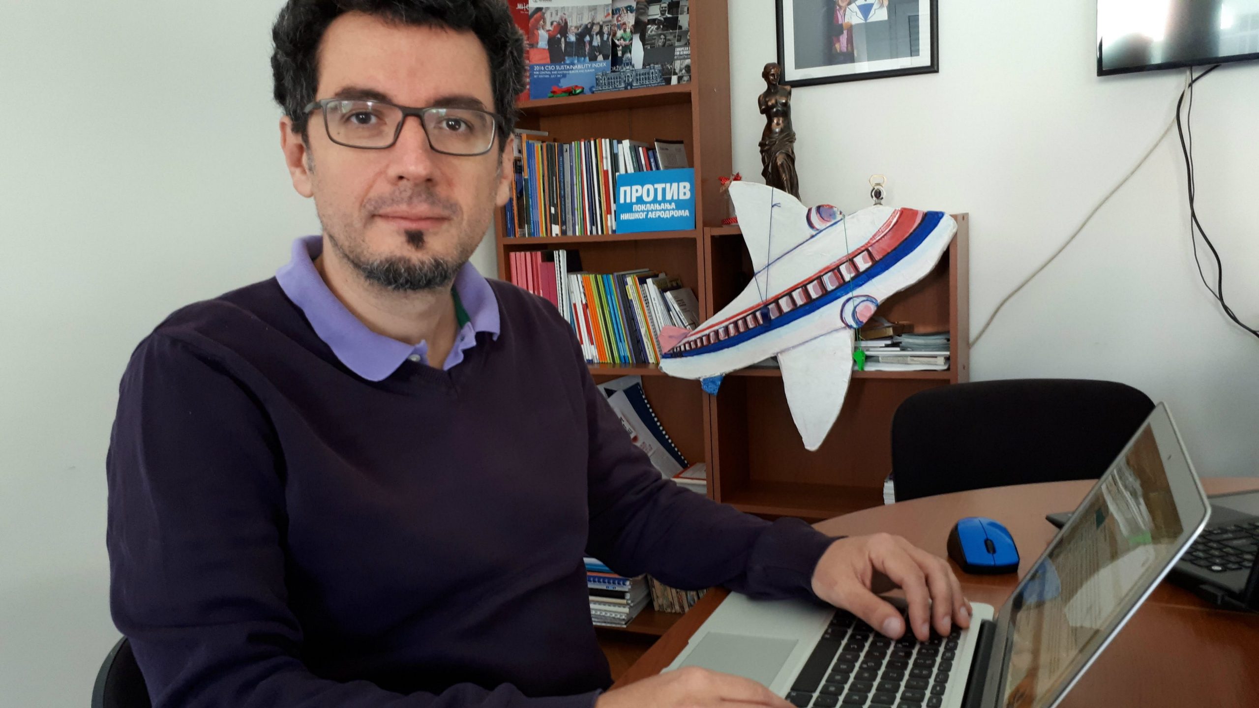 Inicijativa "Ne damo niški aerodrom" odgovarala na Fejsbuku 1