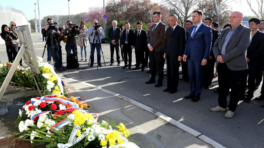 Mali položio venac na spomen-obeležje nekadašnje kineske ambasade 1