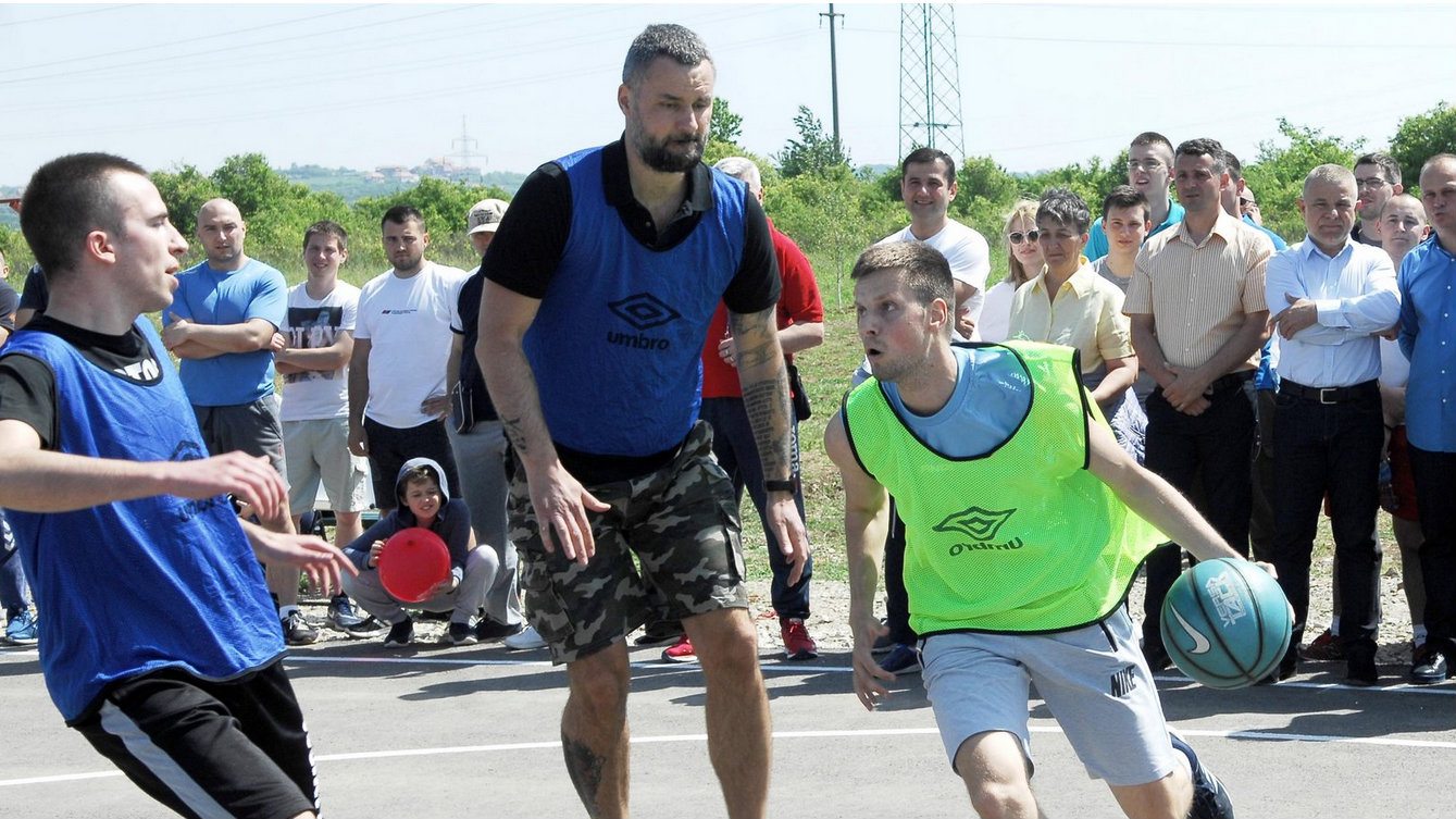 Prvi košarkaški teren u Sunčanom bregu 1