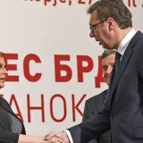Vučić: Nisam se rukovao sa Tačijem (FOTO) 2