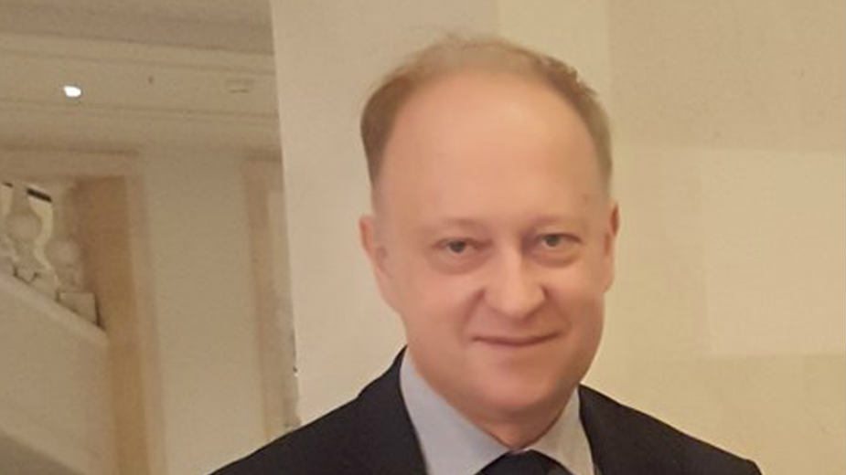 "Cvetajuća složenost" protiv izolacije 1 "Cvetajuća složenost" protiv izolacije 1