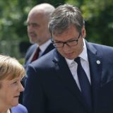 Vučić obećao nastavak reformi 7