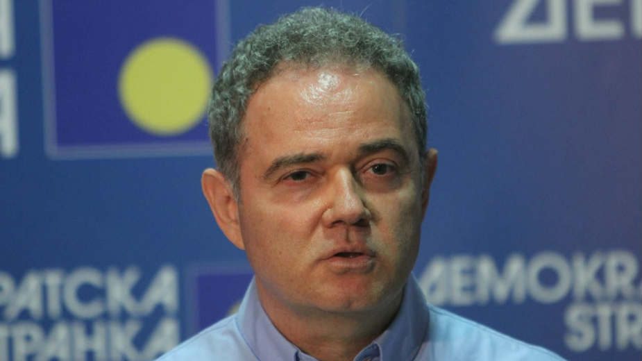 Lutovac najozbiljnije pristupio kampanji 1