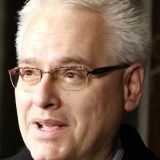 Josipović tražio od Grabar Kitarović da se uključi u REKOM 11