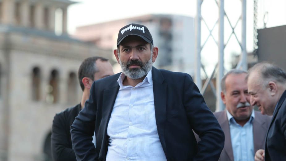 Nikol Pašinjan: Borbeni novinar 1