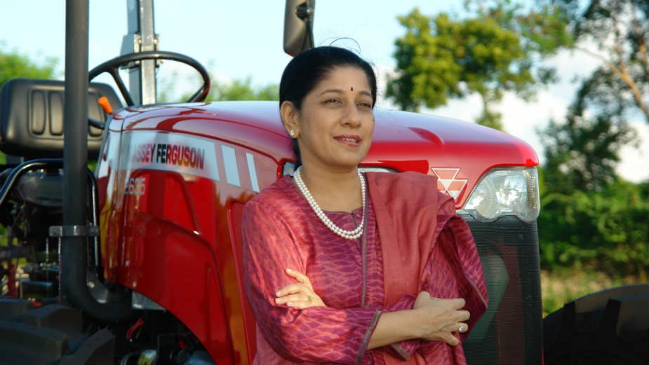 Malika Šrinivasan: Kraljica traktora 1