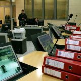 Suđenja za masakre u Lovasu i Srebrenici opet odložena 1