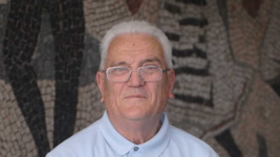 Diplome, ko da više 1 Diplome, ko da više 1