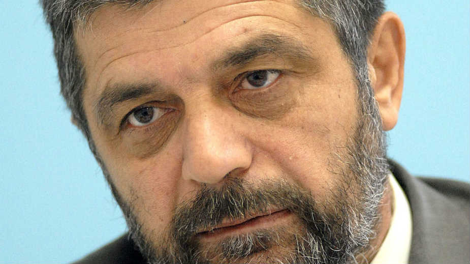 Siđi s vlasti da merimo časti 1