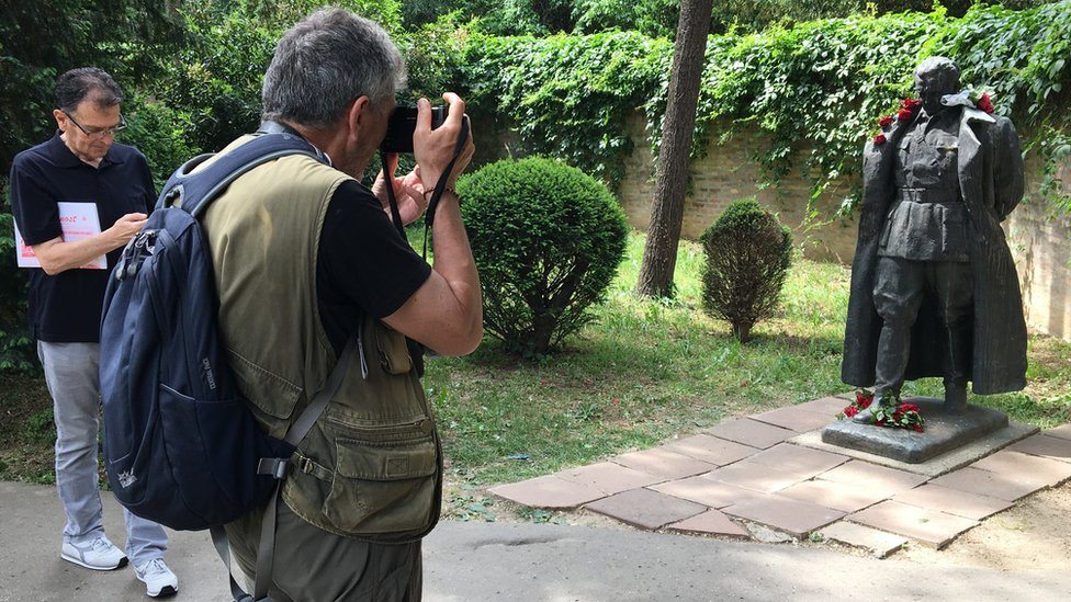 Ljubav Beograđanke i Sarajlije kao nova etapa Titovog nasleđa 2 Kuća cveća, Beograd, 4. maj 2018.