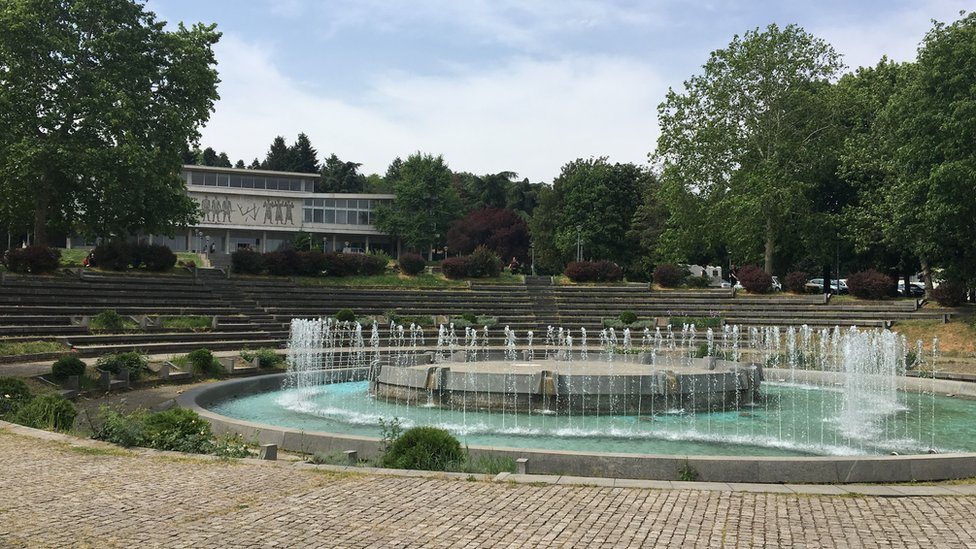 Ljubav Beograđanke i Sarajlije kao nova etapa Titovog nasleđa 5 Kuća cveća, Beograd, 4. maj 2018.