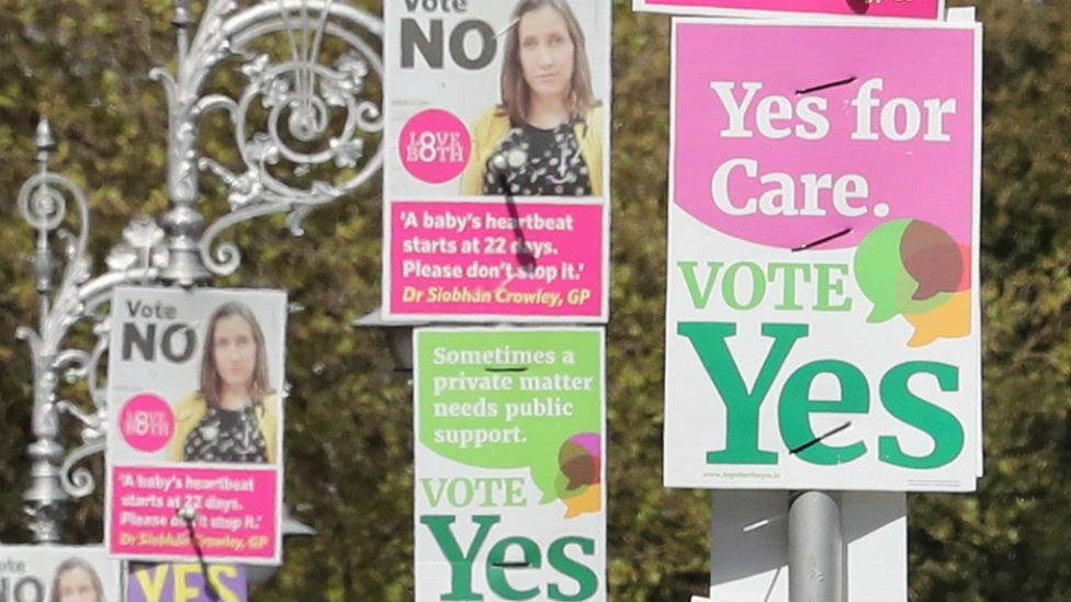 Plakati - referendum u Irskoj, 2018.