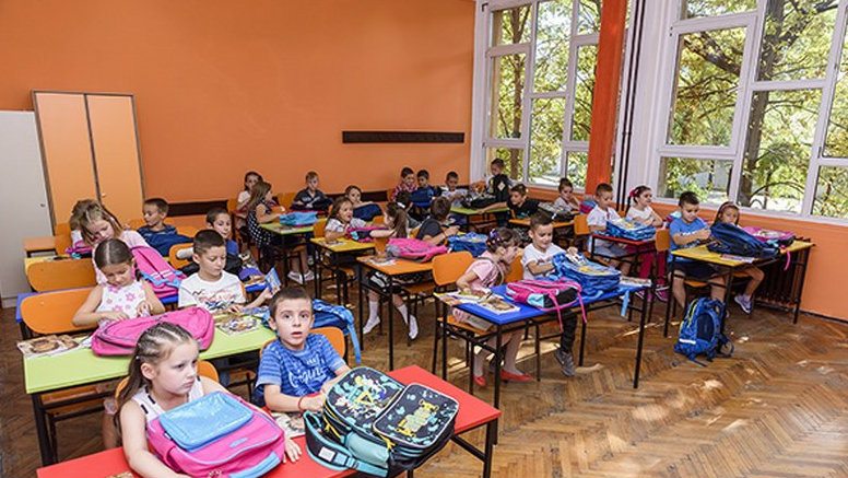 Za školsku klupu se sprema 1.060 mališana 1 Za školsku klupu se sprema 1.060 mališana 1