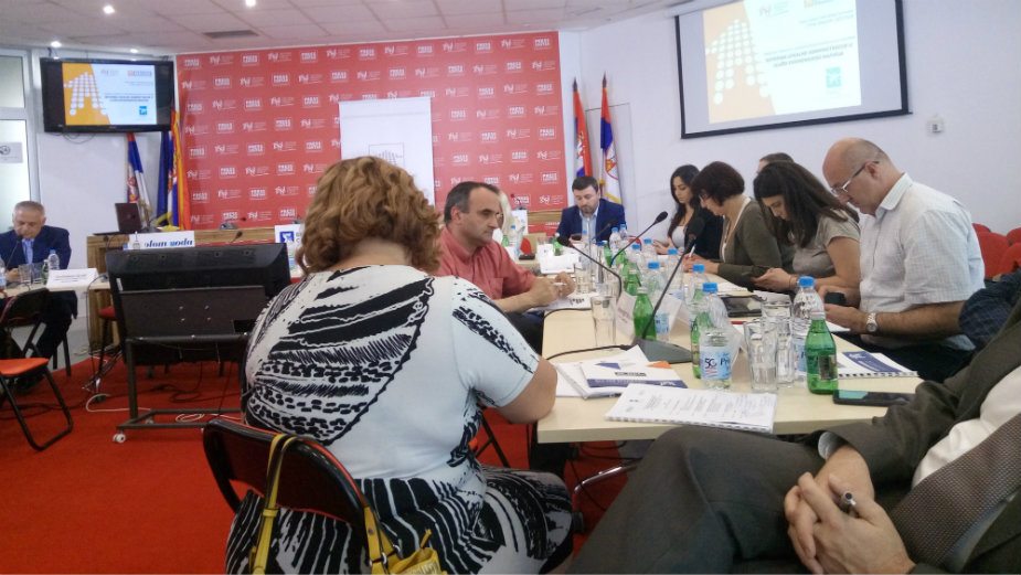 Koliko su lokalne samouprave efikasne u saradnji sa privredom? 1