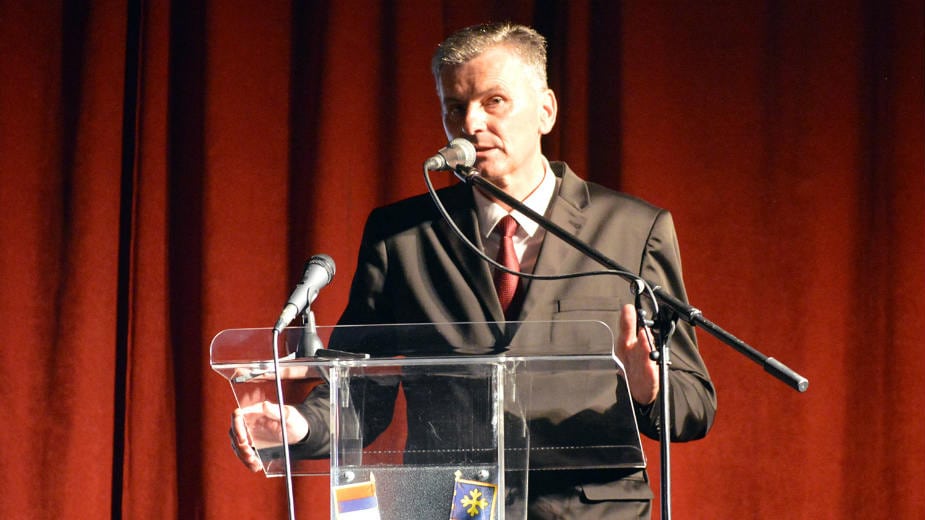 Milan Stamatović: Dozvola za gondolu ili protest ispred Vlade Srbije 1