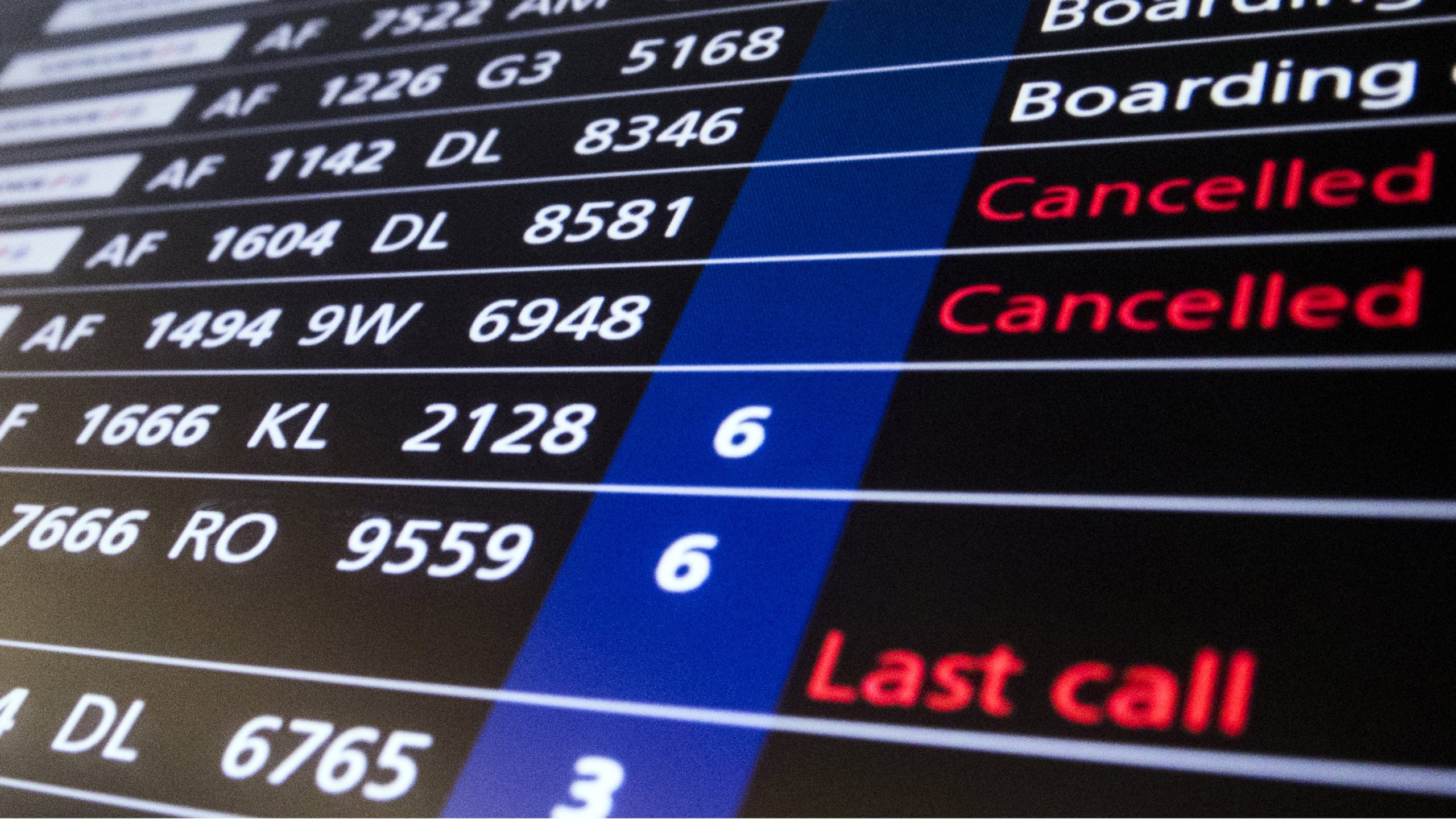 Ugrožen opstanak aviokompanije Er Frans 1