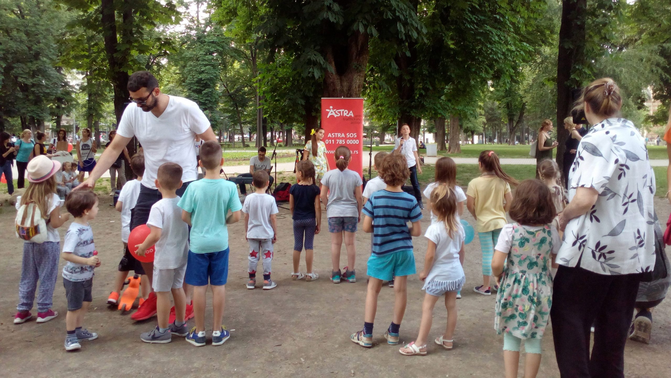 Organizacija Astra obeležila Međunarodni dan nestale dece 1 Organizacija Astra obeležila Međunarodni dan nestale dece 1