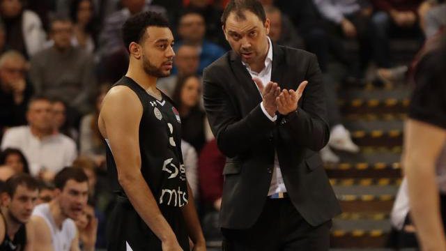 Laka pobeda crno-belih 1 Laka pobeda crno-belih 1