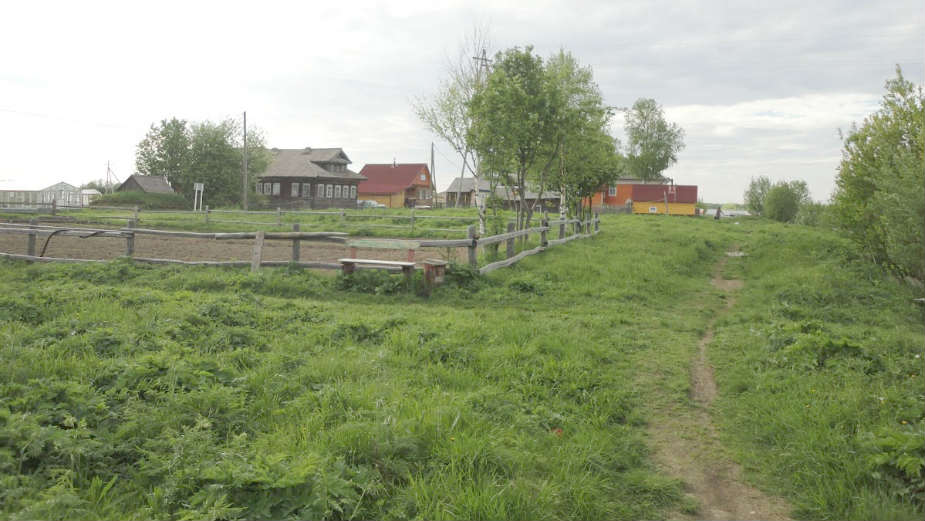 Arhangeljsk: Voz stiže u grad 1 Arhangeljsk: Voz stiže u grad 1