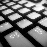 Kako i koliko često treba čistiti tastaturu? 12