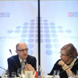 Sporno neplaćanje naknade 13