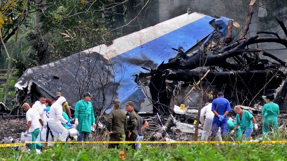 Pad aviona u Havani preživelo troje, lekari se bore za njihov život 1