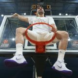 Do vatrometa iz senke 1