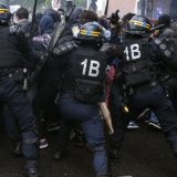 Neredi na ulicama Pariza 12