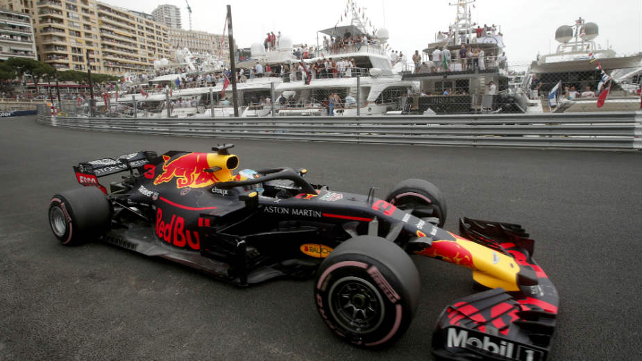 F1: Dominacija Rikarda u Monte Karlu 1