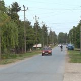 Policija zatvorila put ka Hrtkovcima iz pravca Šapca 14