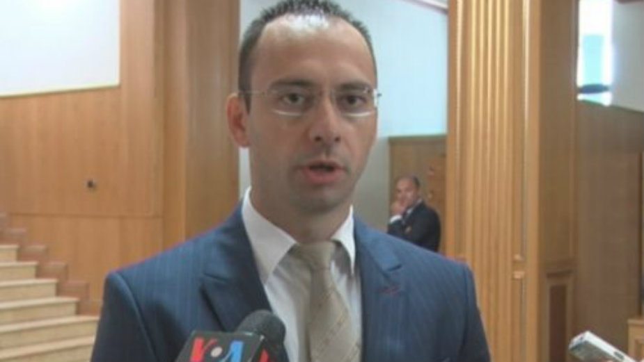 Simić: Konsultacije sa Vučićem oko vanrednih izbora za gradonačelnike na severu Kosova 1