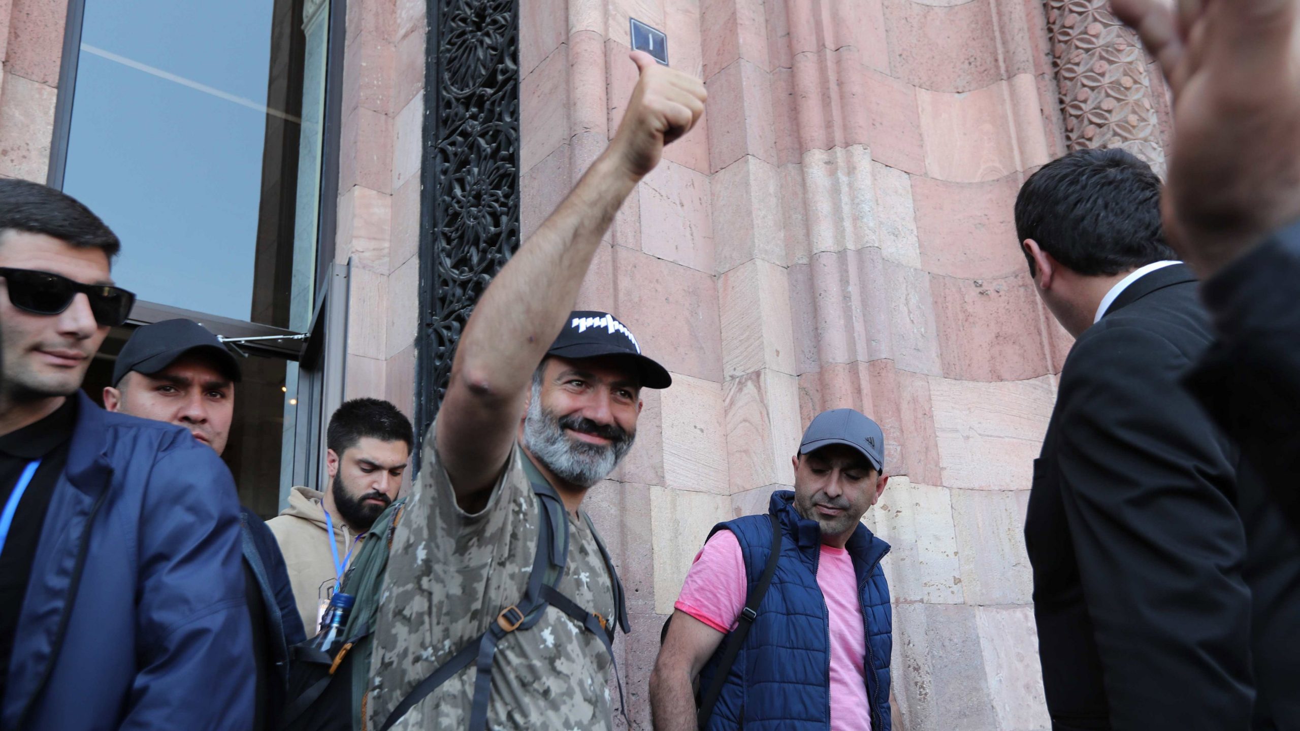 Lider jermenske opozicije dobio podršku i obustavio protest 1