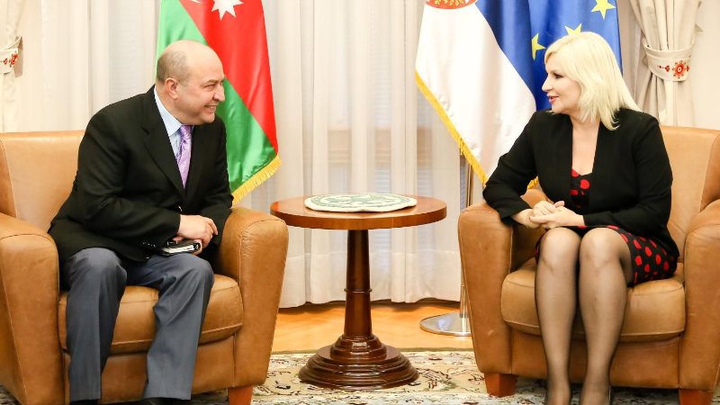 Mihajlović sa ambasadorom Azerbejdžana o novim infrastrukturnim projektima 1