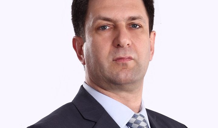 Smenjen pomoćnik ministra za srednje obrazovanje 1 Smenjen pomoćnik ministra za srednje obrazovanje 1