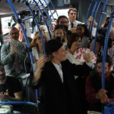 Predstava "Ne/vidljivi grad Beograd” odigrana u autobusu, prisustvovao Fabrici 12